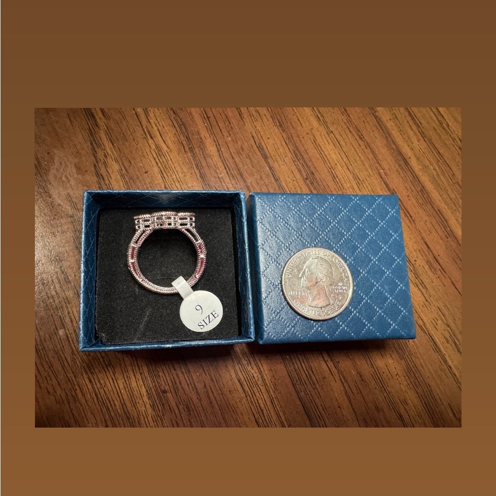 Clover Ring - image 2